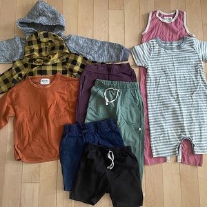 Made in 🇨🇦 3-4T clothing bundle